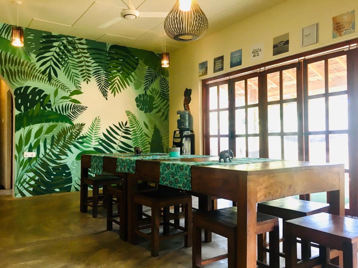 Little Lagoon Hostel Arugam Bay Bagian luar foto