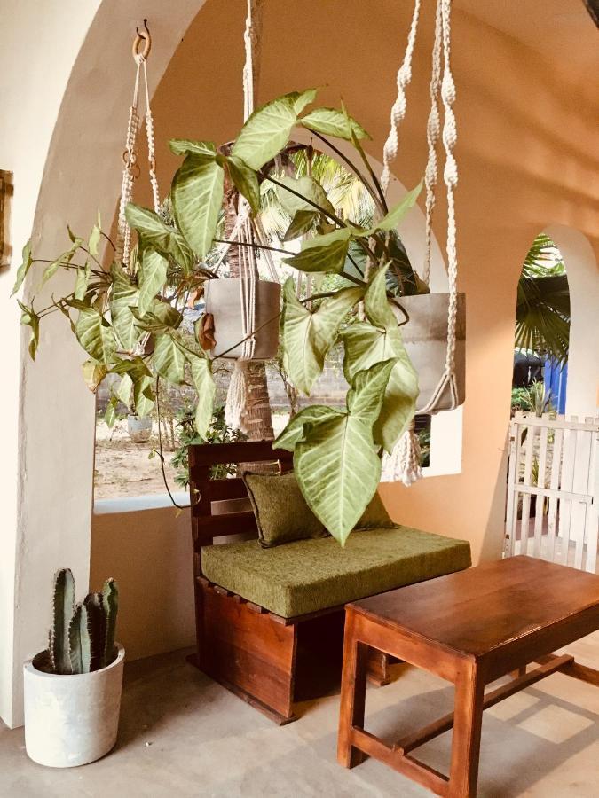 Little Lagoon Hostel Arugam Bay Bagian luar foto
