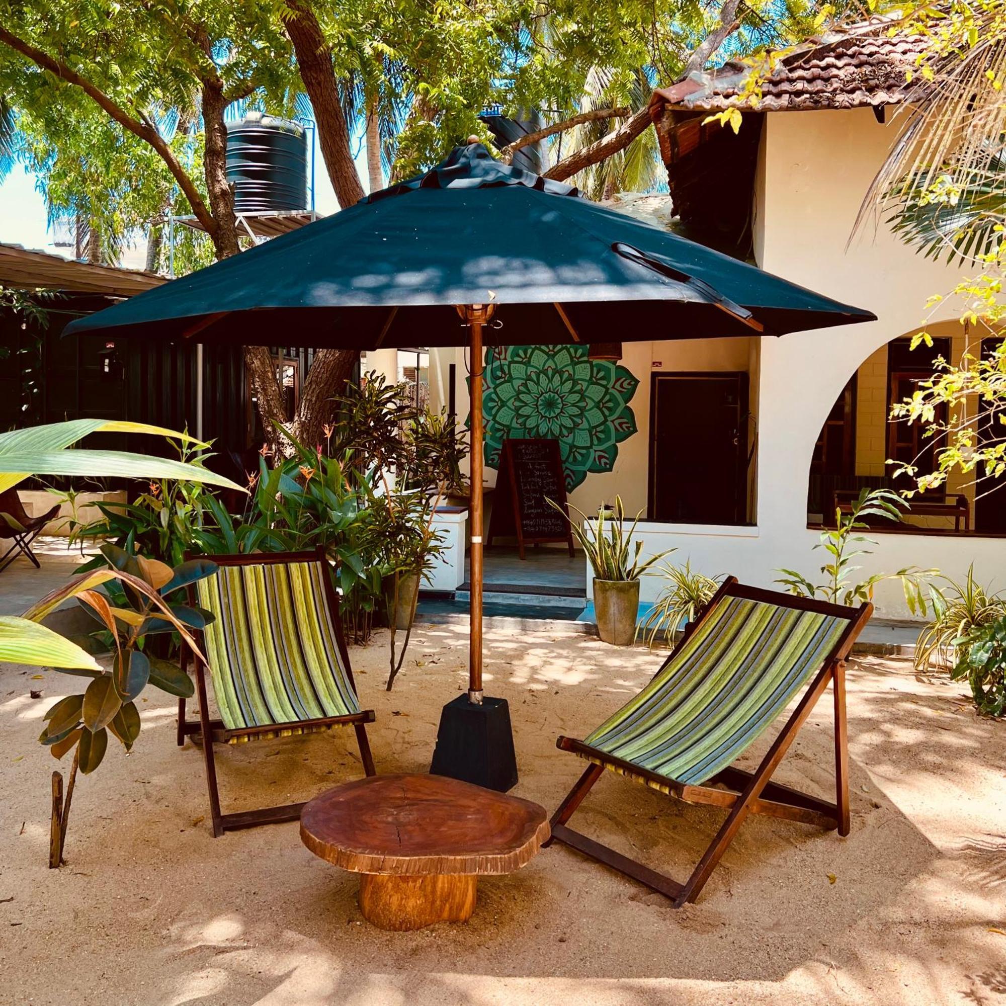 Little Lagoon Hostel Arugam Bay Bagian luar foto